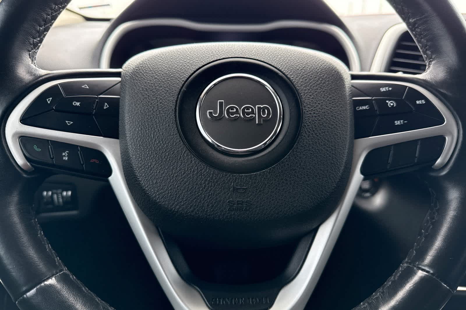 Thumbnail: 2018 Jeep Cherokee - 26