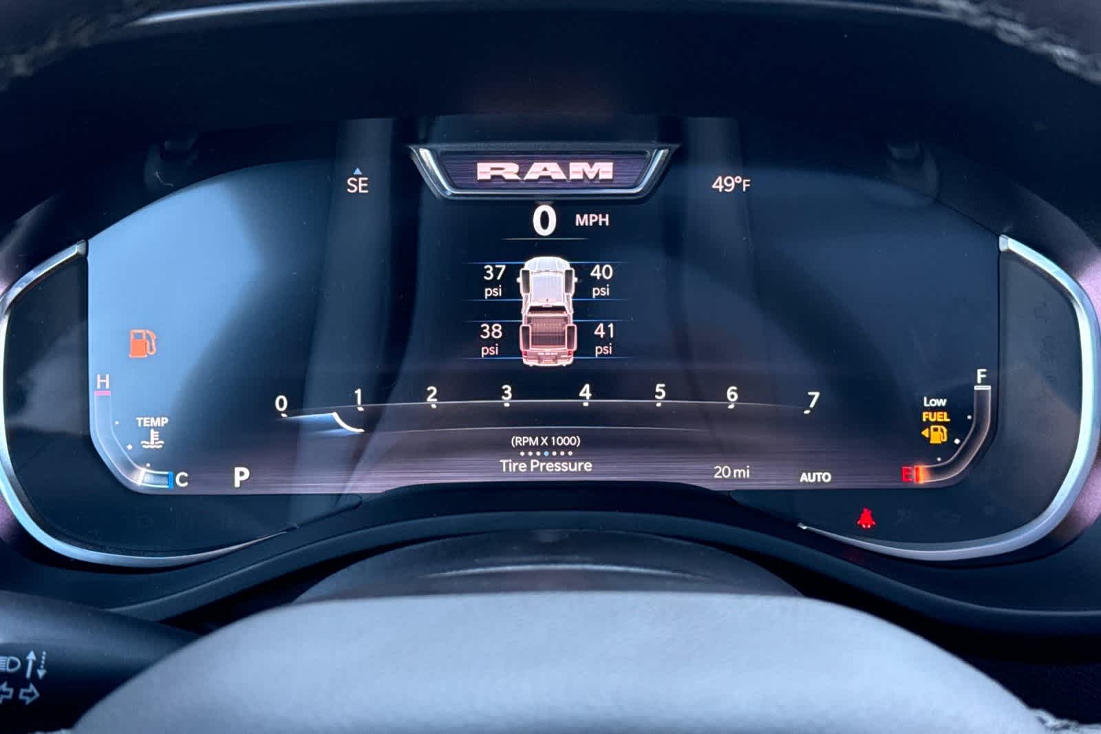 Thumbnail: 2026 RAM 1500 - 28