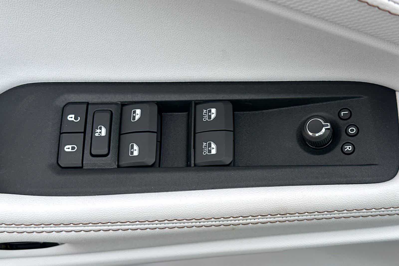 Thumbnail: 2026 Jeep Cherokee - 13