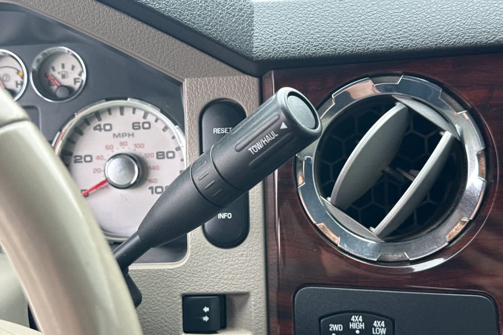 Thumbnail: 2009 Ford F-250 - 21