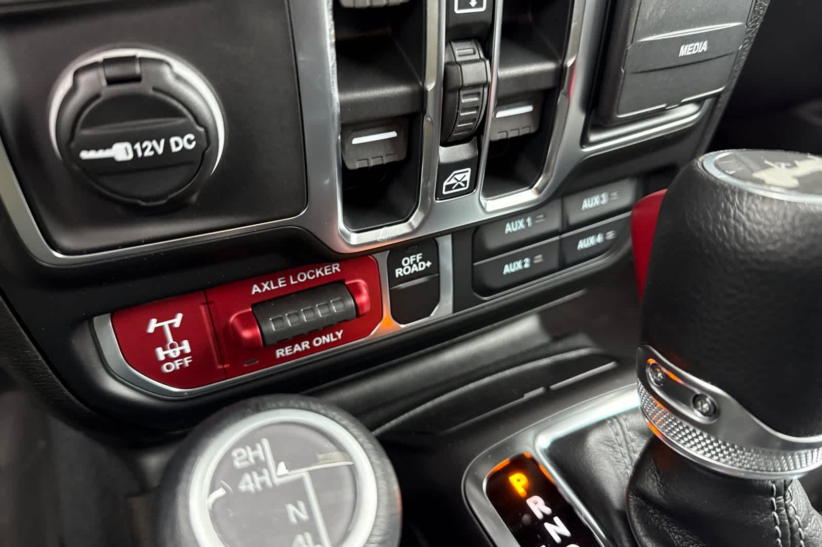 Thumbnail: 2026 Jeep Wrangler - 32