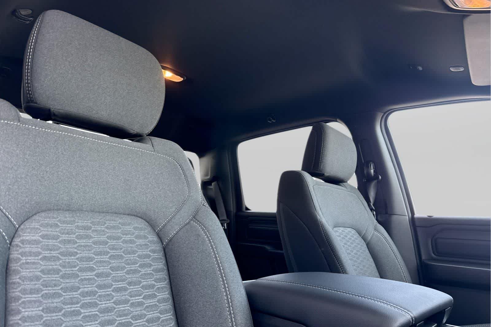 Thumbnail: 2026 RAM 1500 - 17