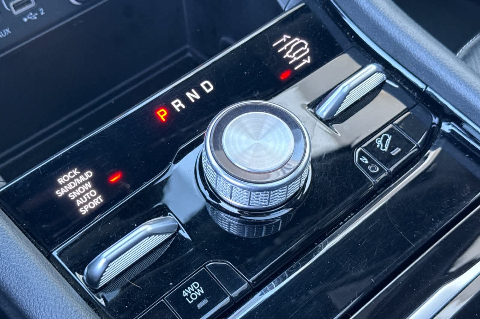 Thumbnail: 2023 Jeep Grand Cherokee - 24