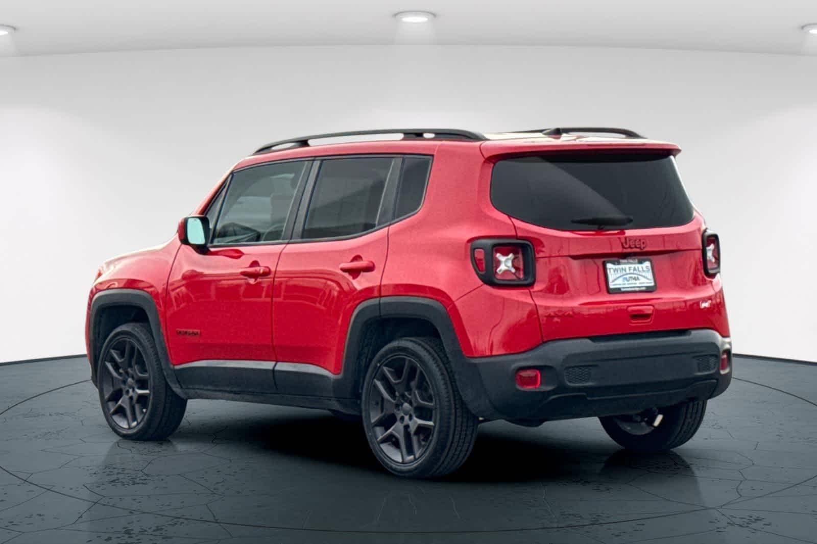Thumbnail: 2022 Jeep Renegade - 8