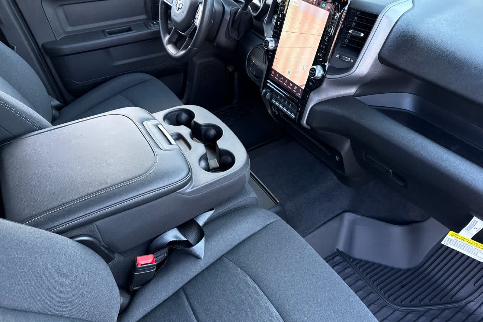 2026 RAM 3500 Tradesman - Photo 16