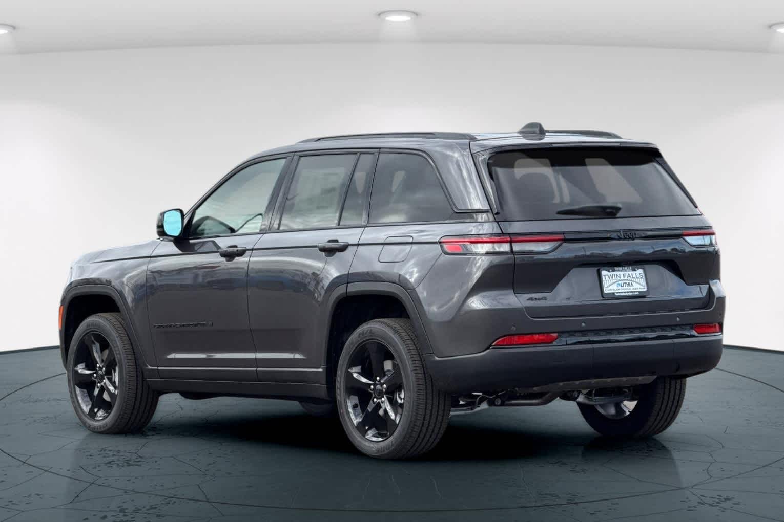 Thumbnail: 2025 Jeep Grand Cherokee - 8