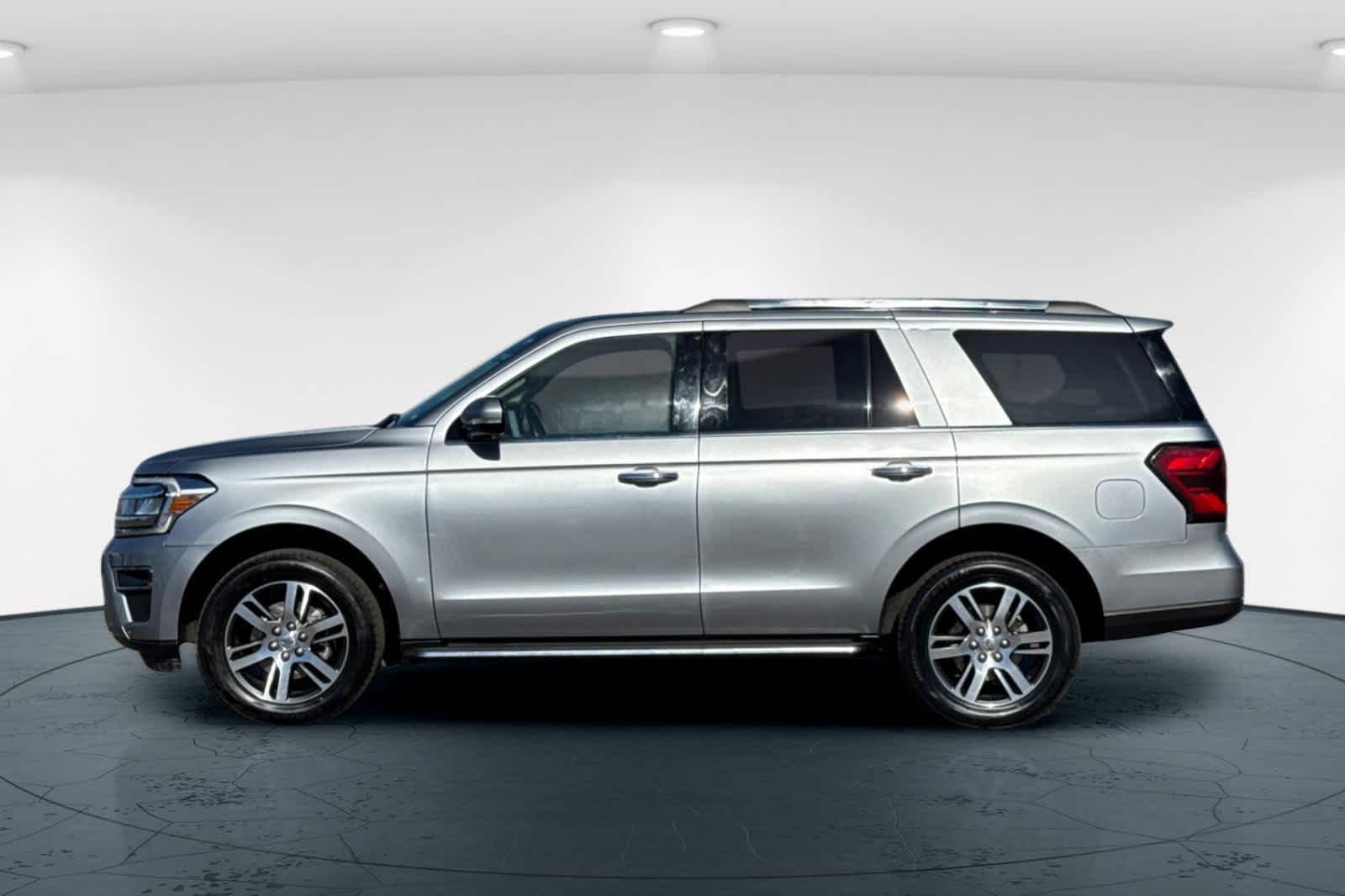 Thumbnail: 2023 Ford Expedition - 9