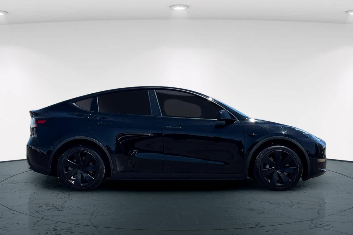 Thumbnail: 2022 Tesla Model Y - 6