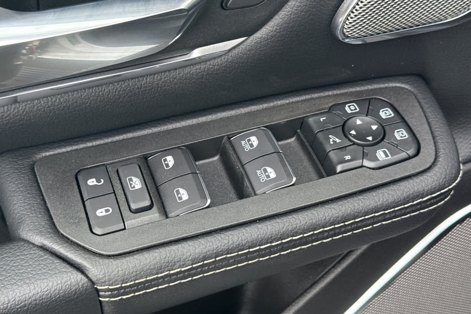 Thumbnail: 2026 RAM 1500 - 13