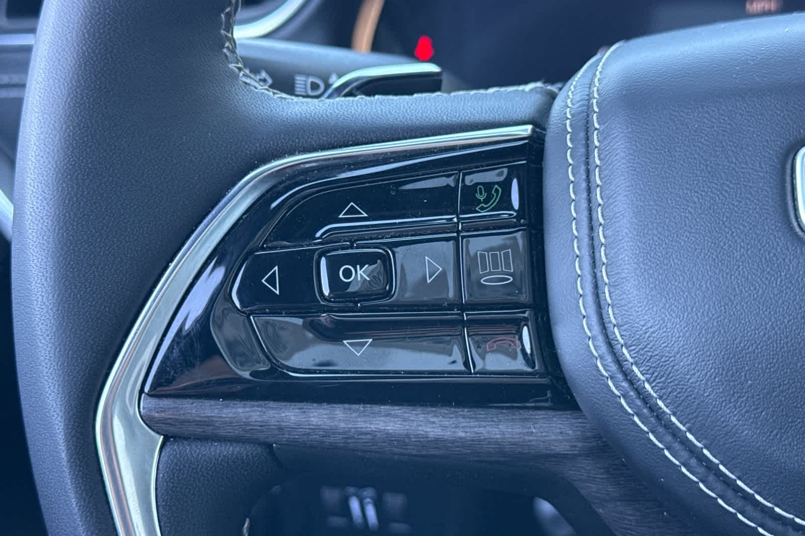 Thumbnail: 2023 Jeep Grand Cherokee - 27