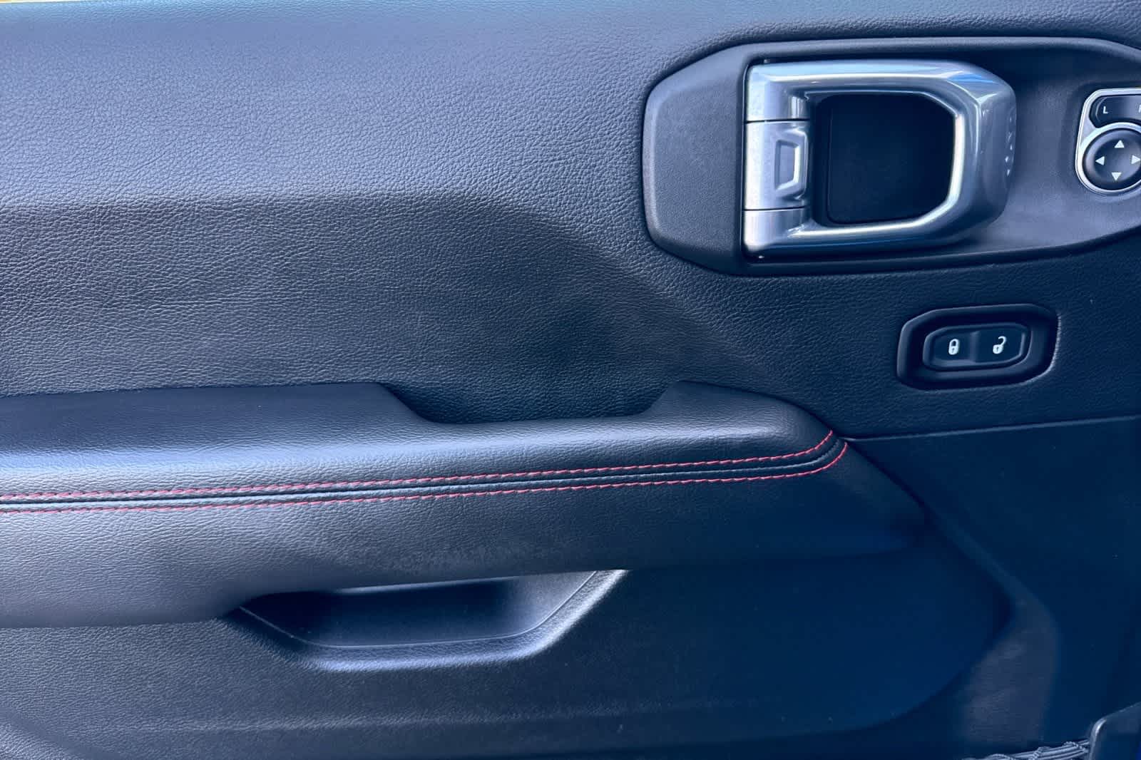 Thumbnail: 2021 Jeep Wrangler - 12