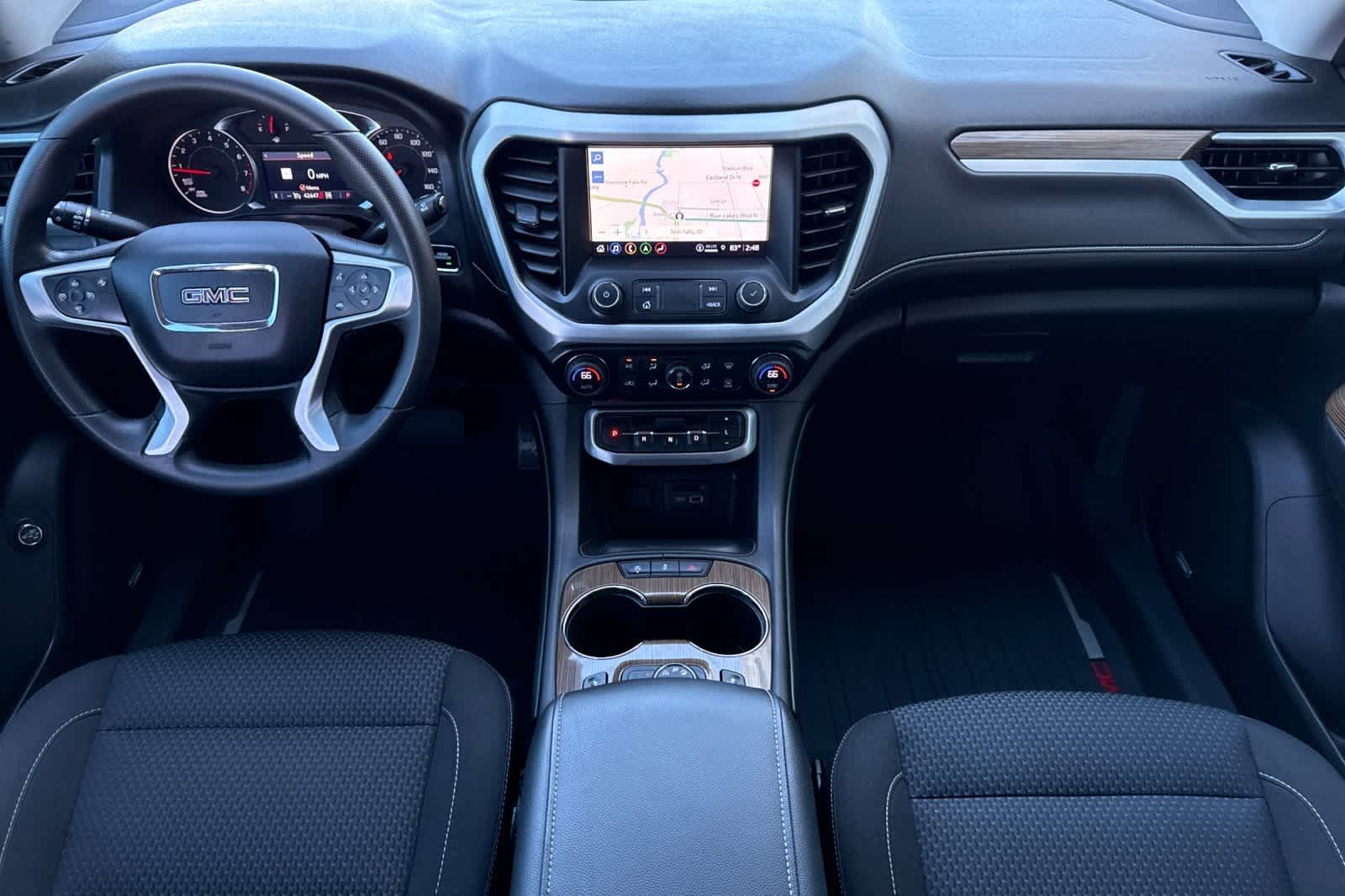 2023 Gmc Acadia SLE photo 3