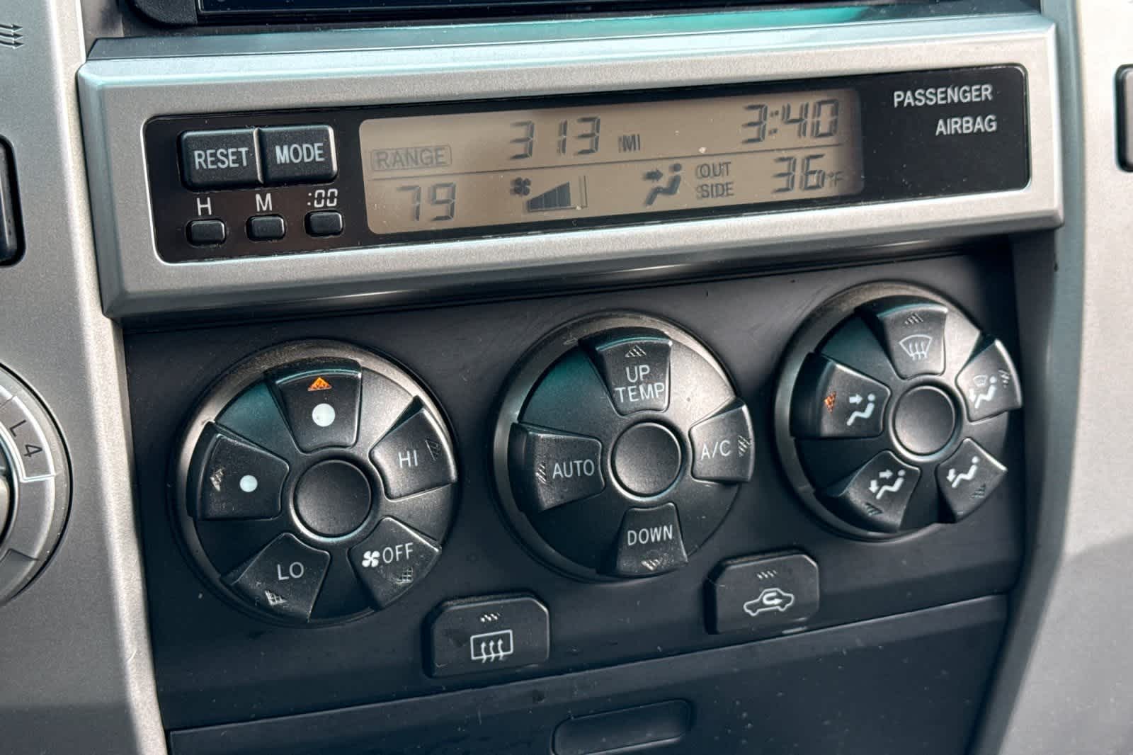 Thumbnail: 2005 Toyota 4Runner - 21