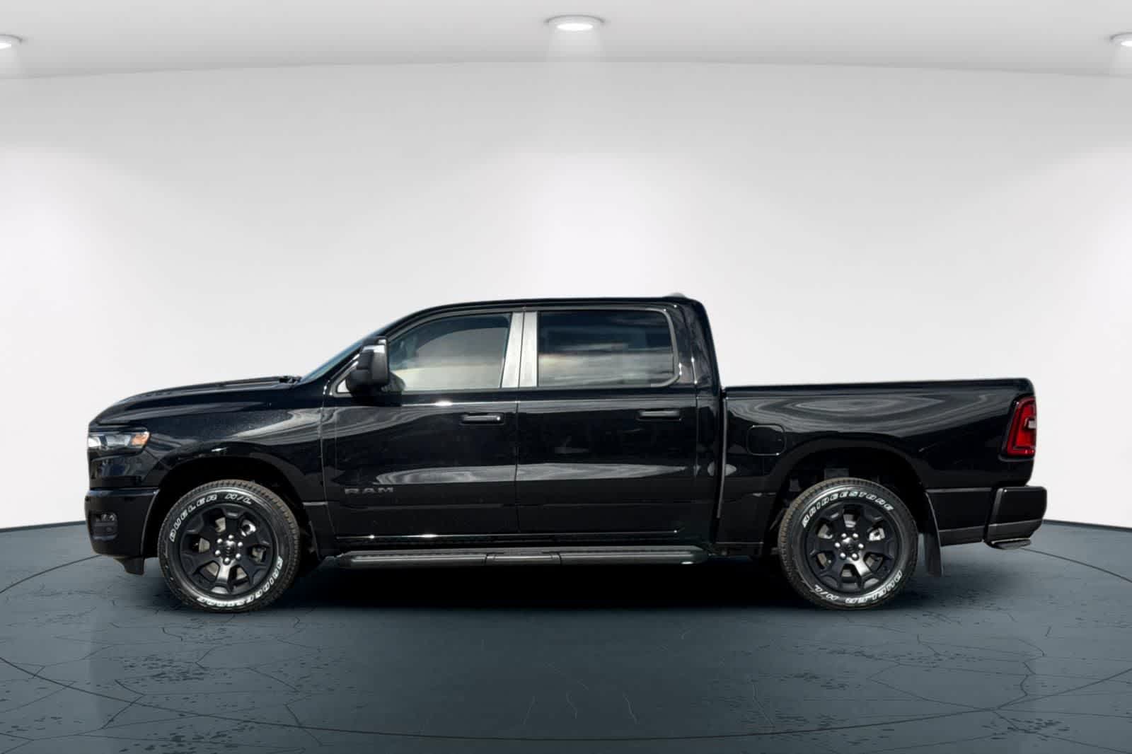 Thumbnail: 2026 RAM 1500 - 9
