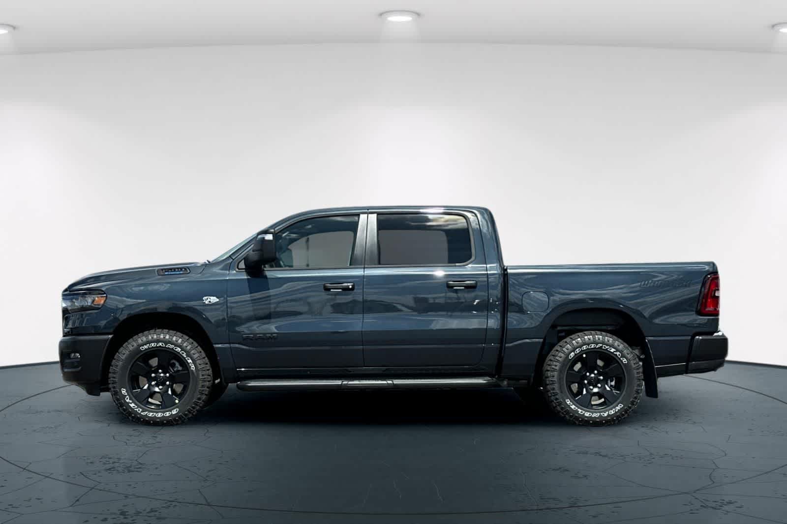 Thumbnail: 2026 RAM 1500 - 9