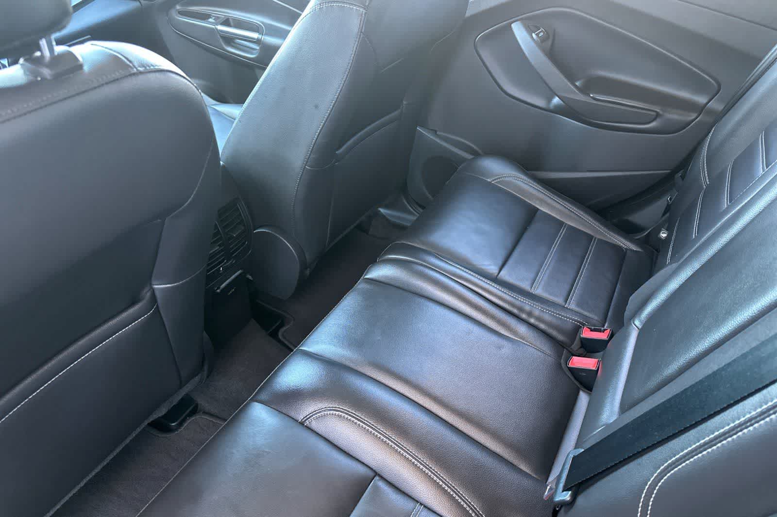 Thumbnail: 2019 Ford Escape - 4