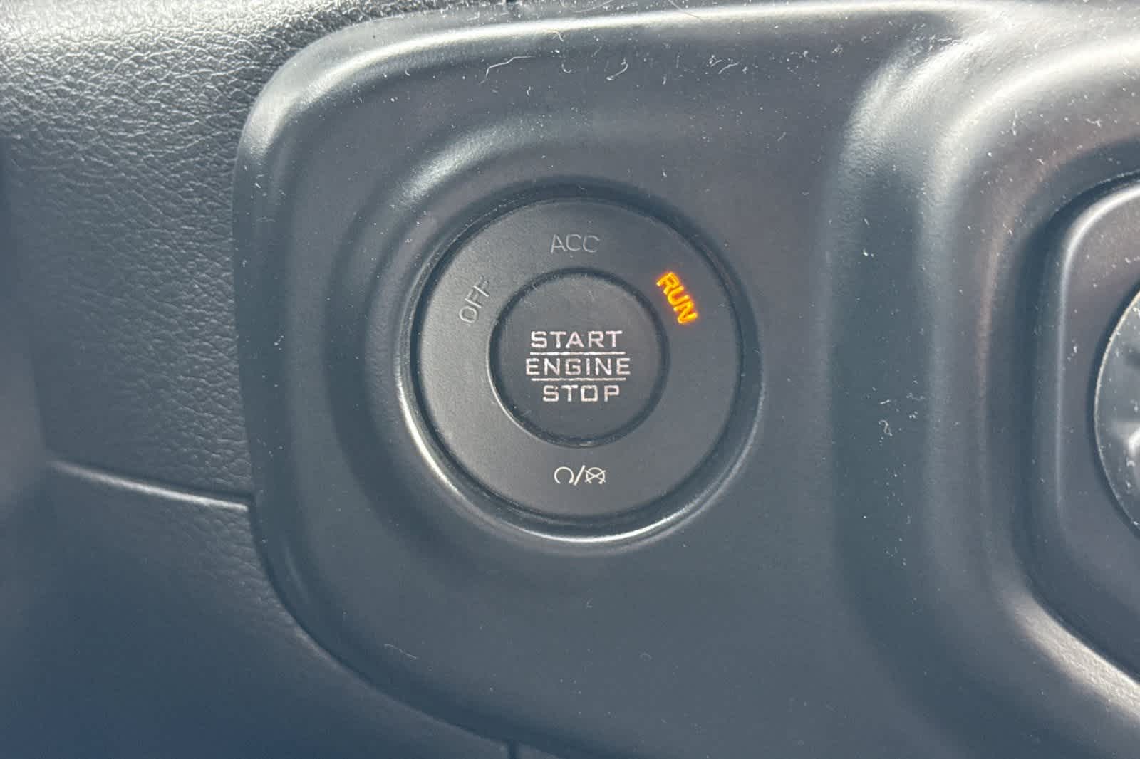 Thumbnail: 2022 Jeep Wrangler - 24