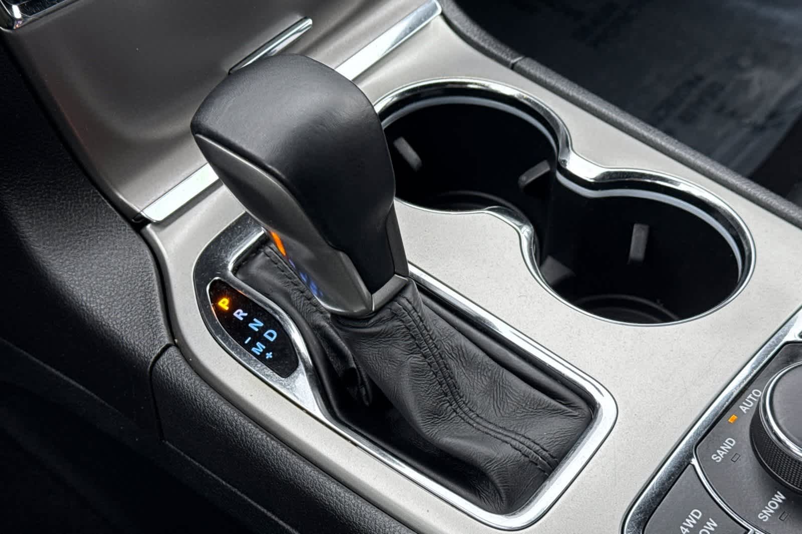 Thumbnail: 2019 Jeep Grand Cherokee - 24