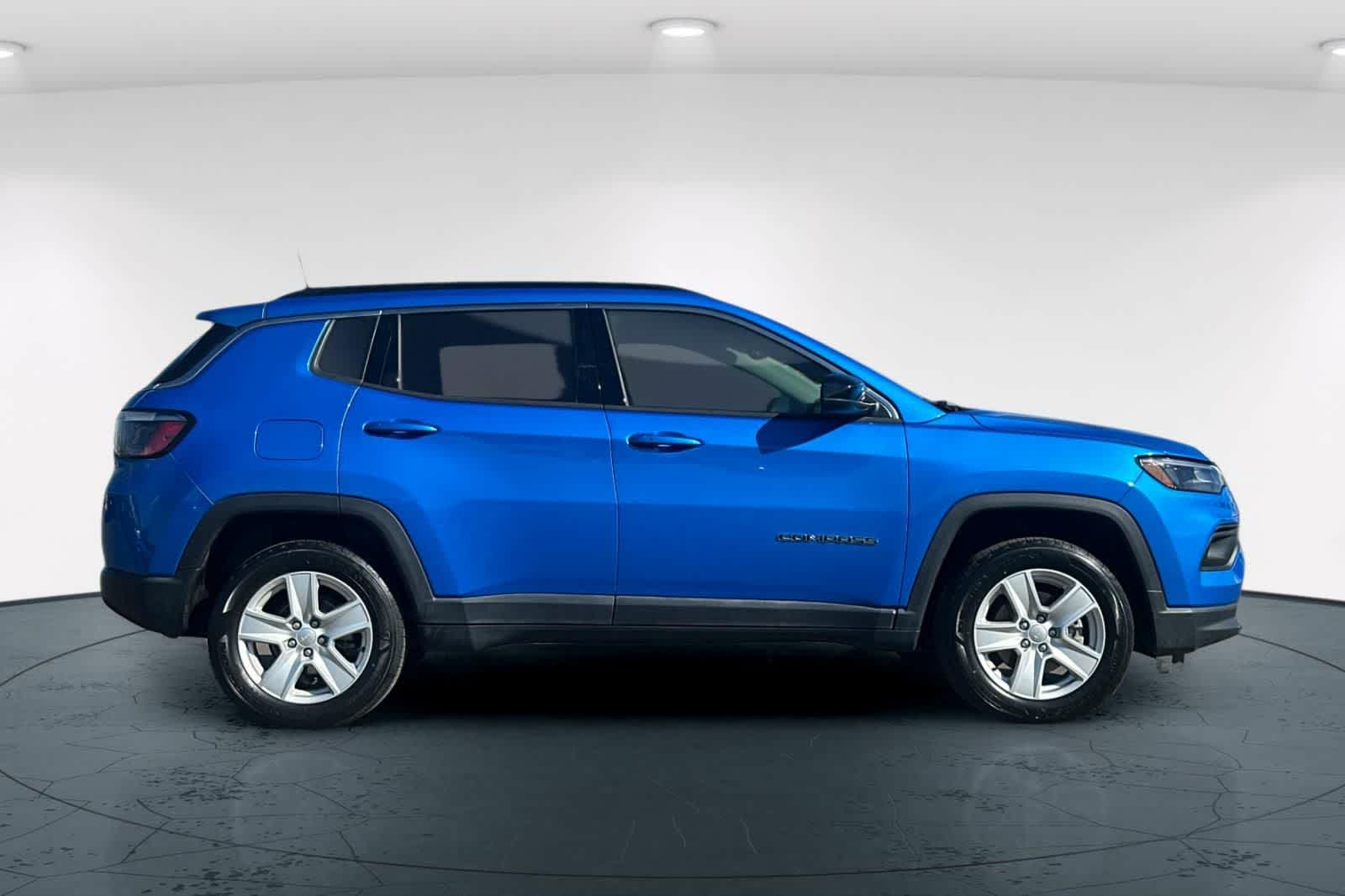 Thumbnail: 2022 Jeep Compass - 6