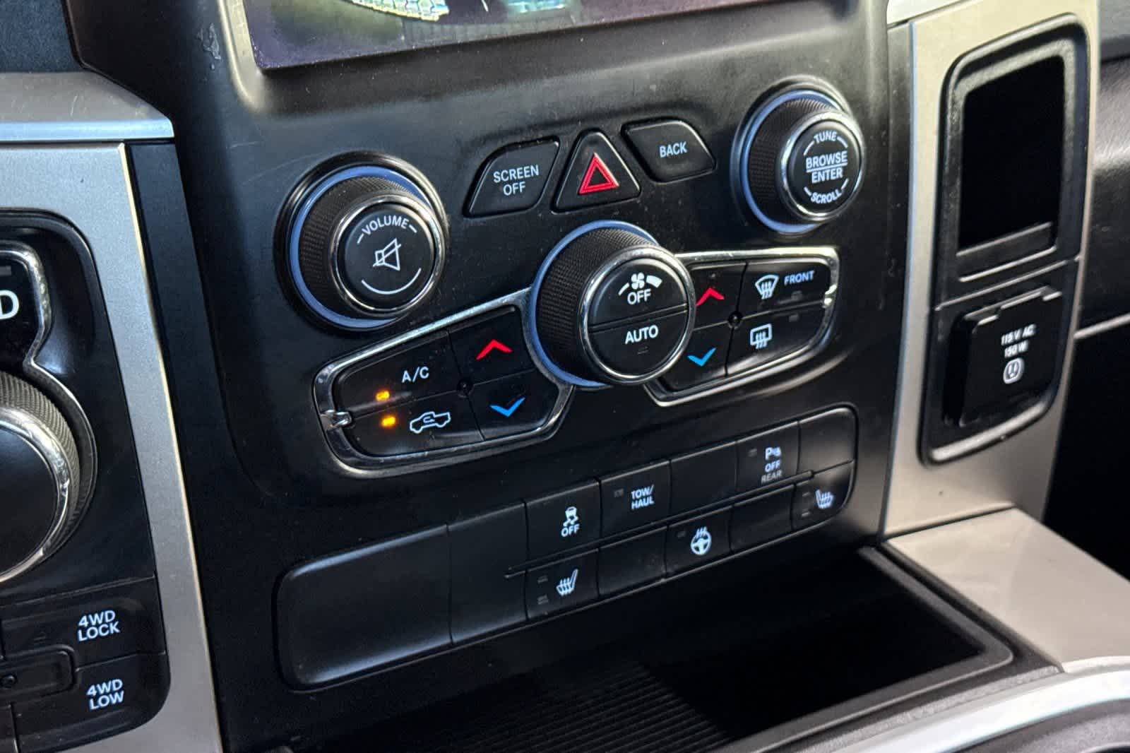 Thumbnail: 2019 RAM 1500 Classic - 20
