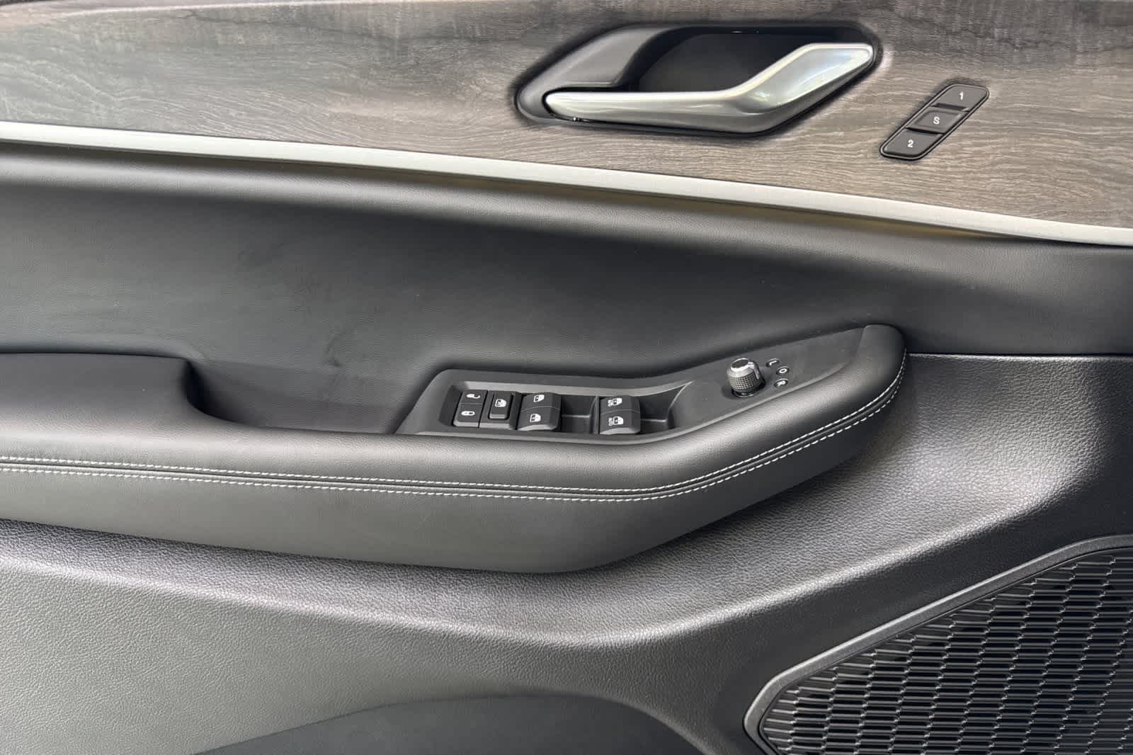 Thumbnail: 2025 Jeep Grand Cherokee - 12