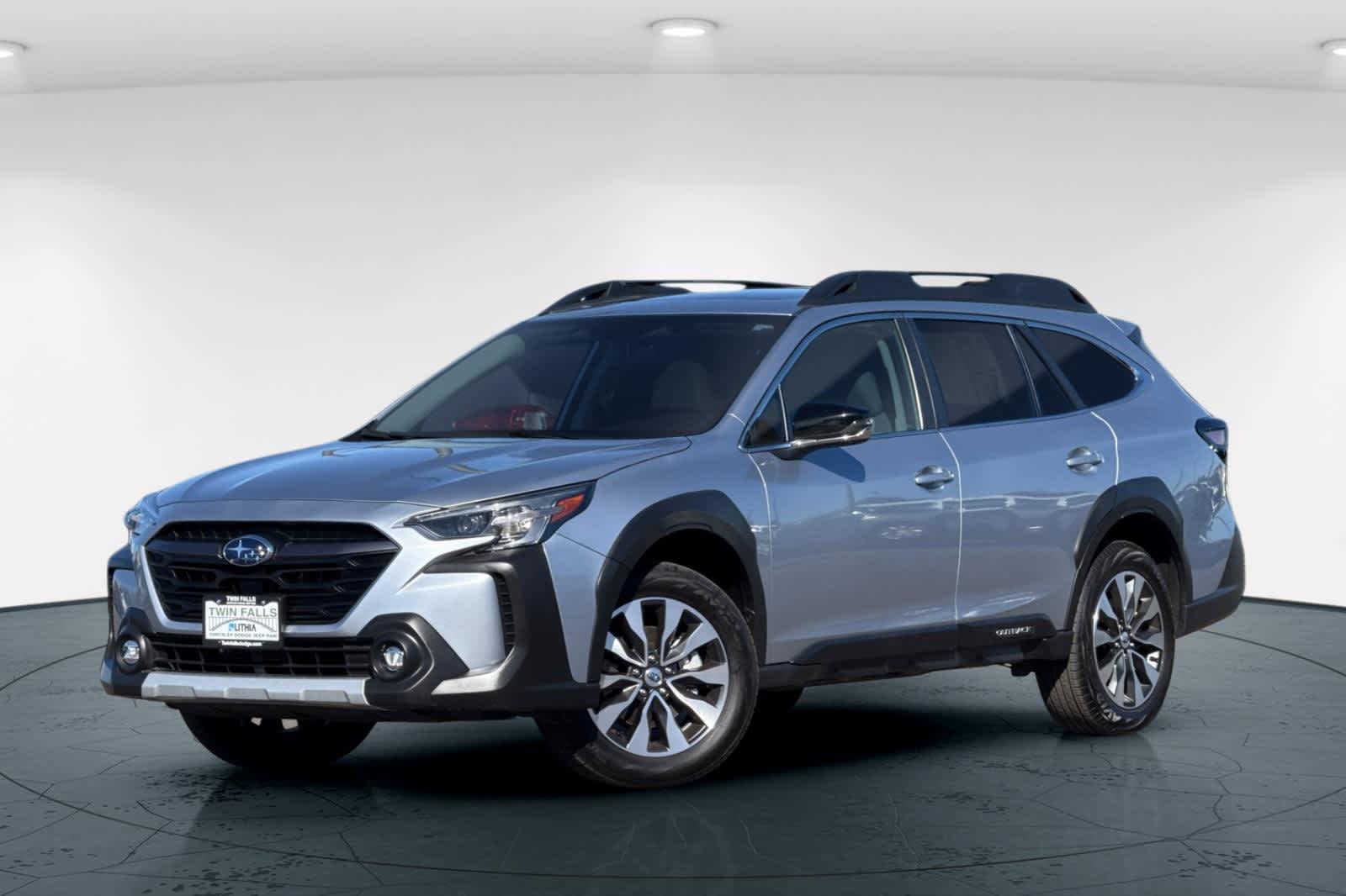 2023 Subaru Outback Limited's photo