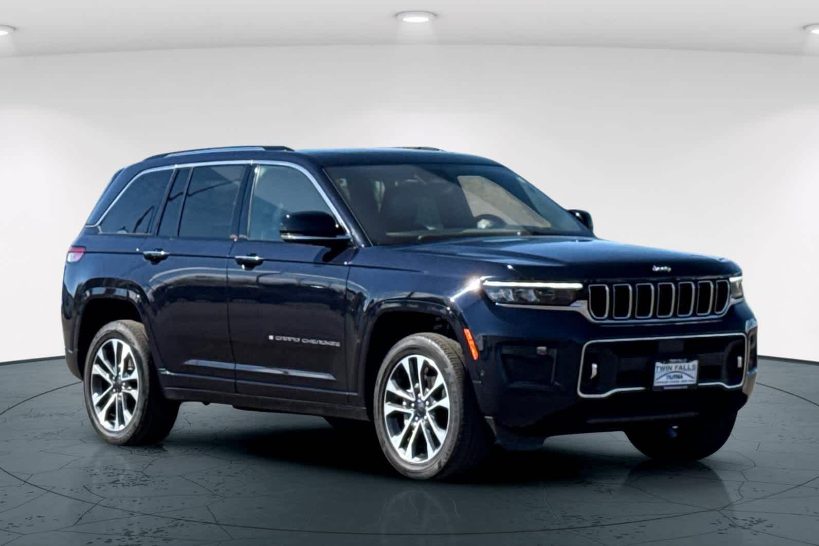 Thumbnail: 2023 Jeep Grand Cherokee - 5