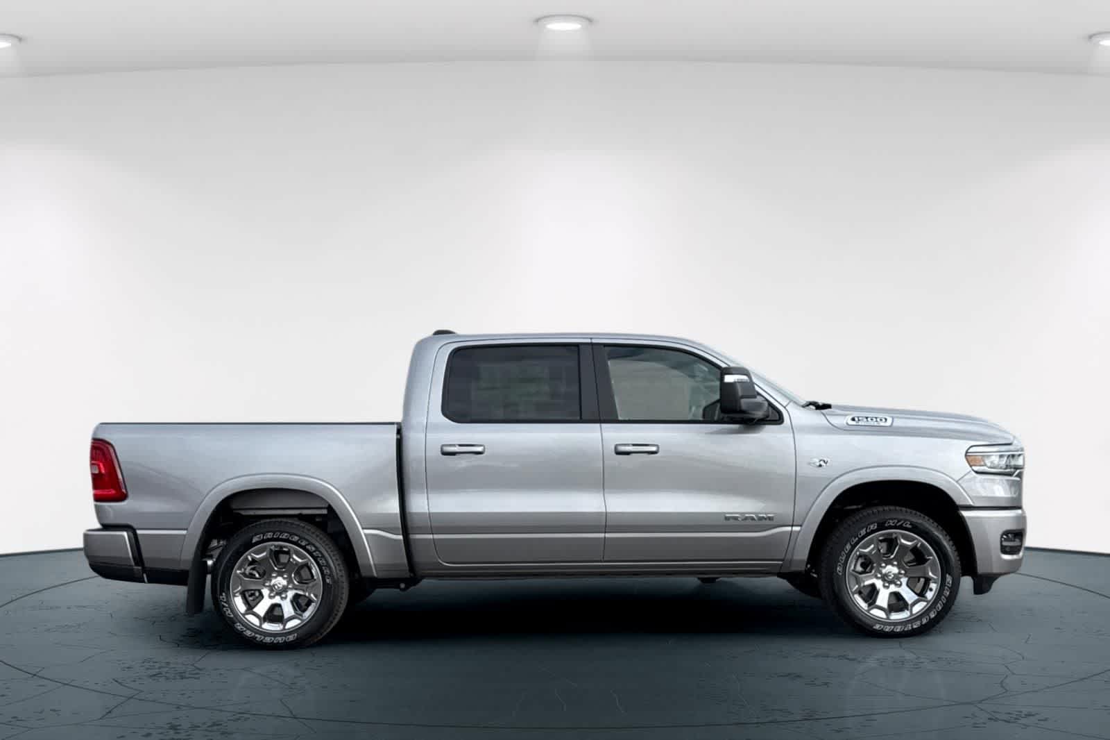 Thumbnail: 2026 RAM 1500 - 6