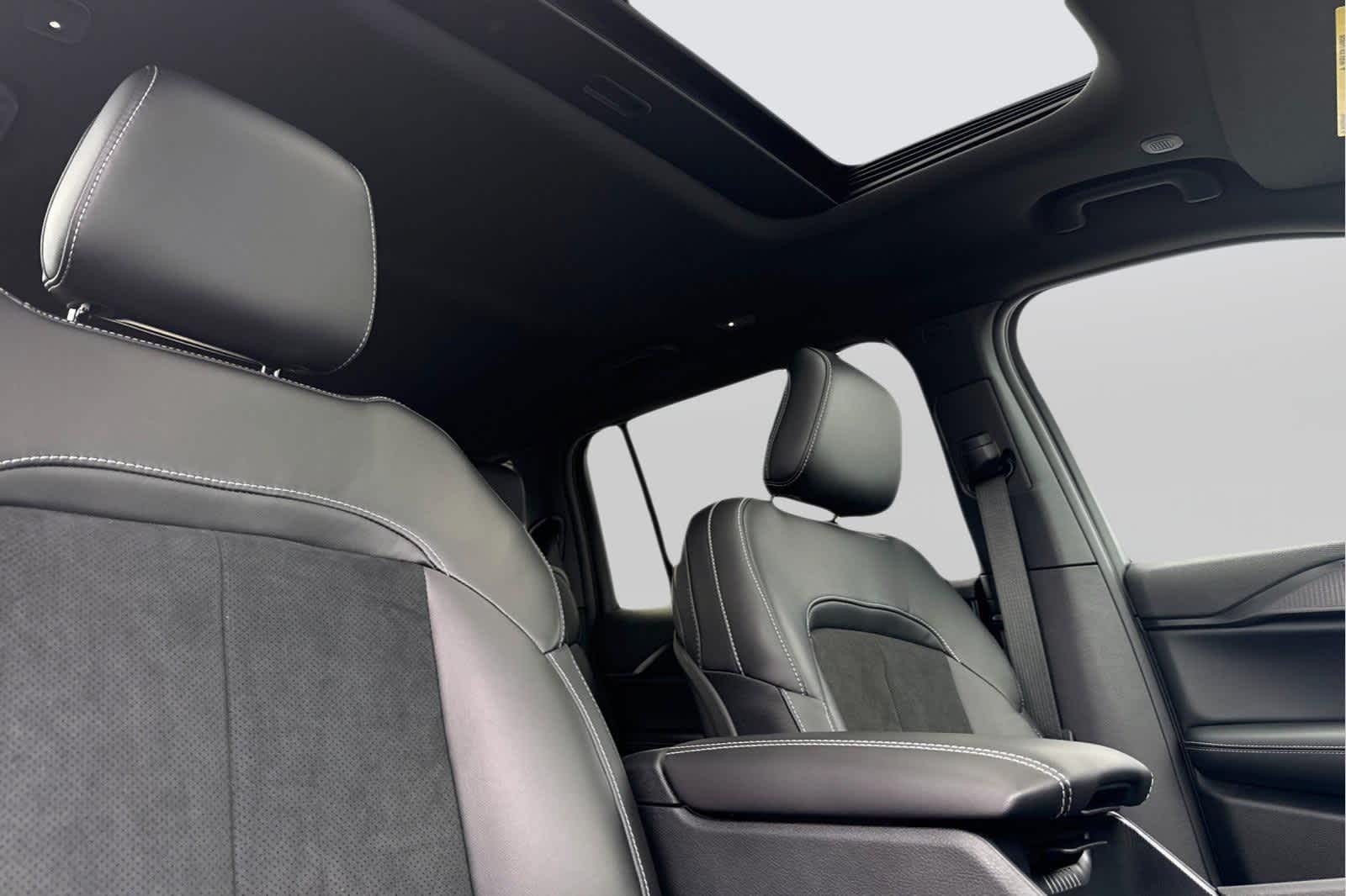 Thumbnail: 2025 Jeep Grand Cherokee - 19