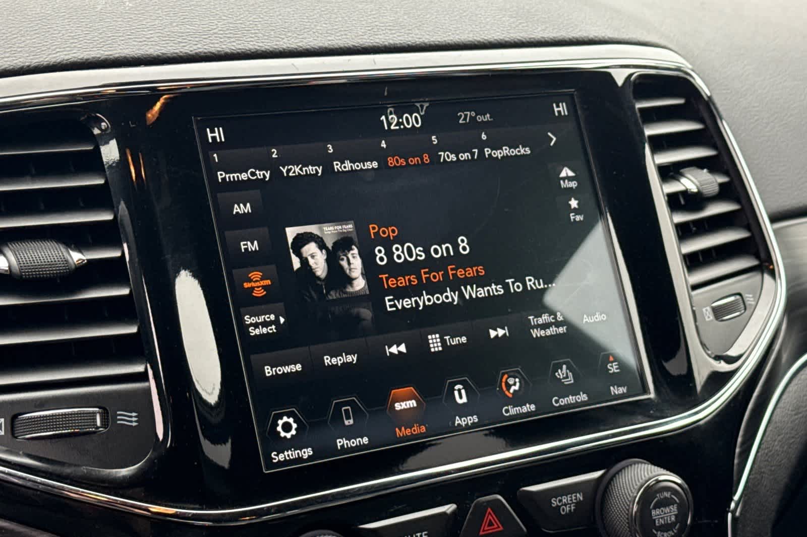 Thumbnail: 2019 Jeep Grand Cherokee - 20