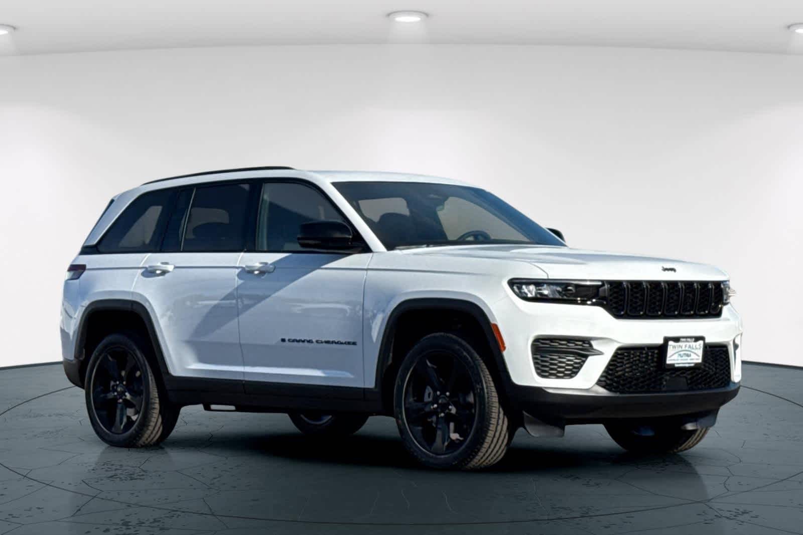 Thumbnail: 2025 Jeep Grand Cherokee - 5