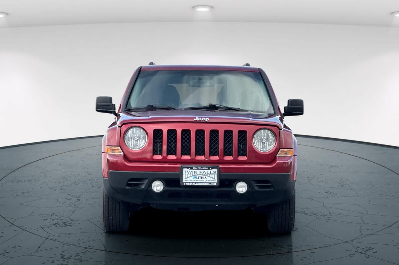 Thumbnail: 2016 Jeep Patriot - 10
