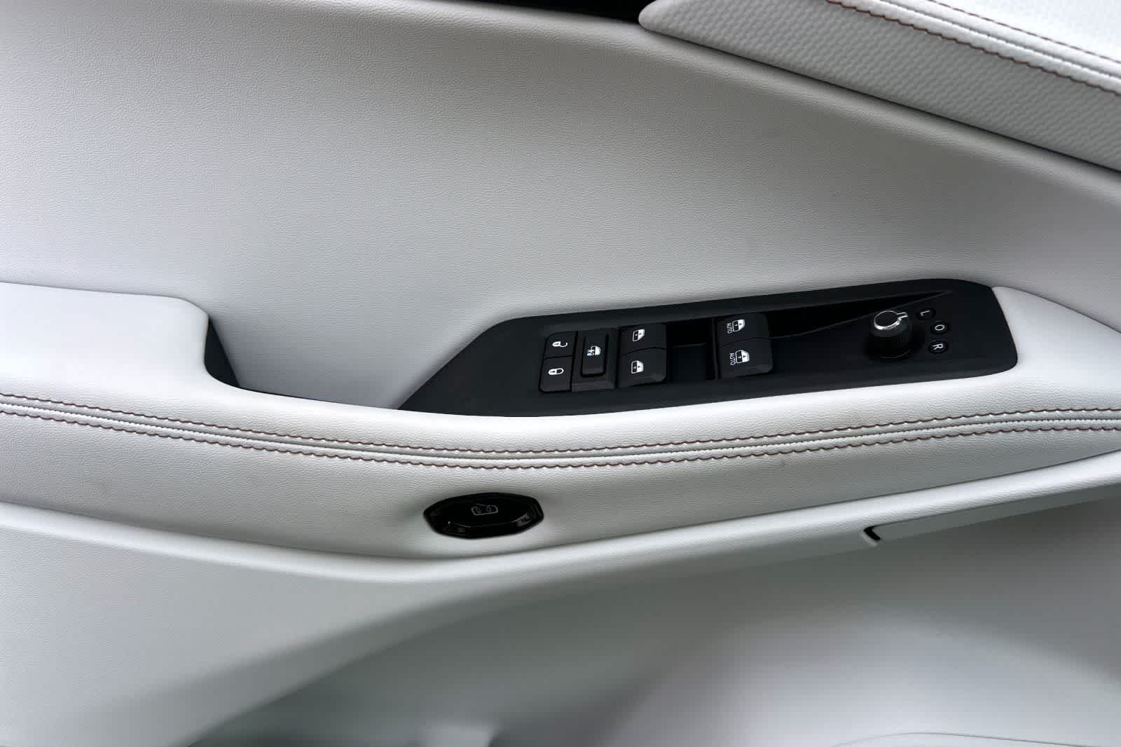 Thumbnail: 2026 Jeep Cherokee - 12