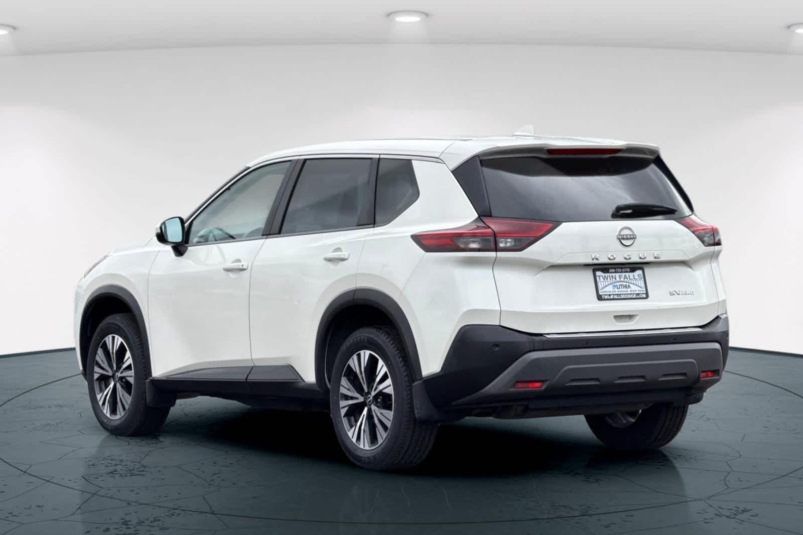 Thumbnail: 2022 Nissan Rogue - 8
