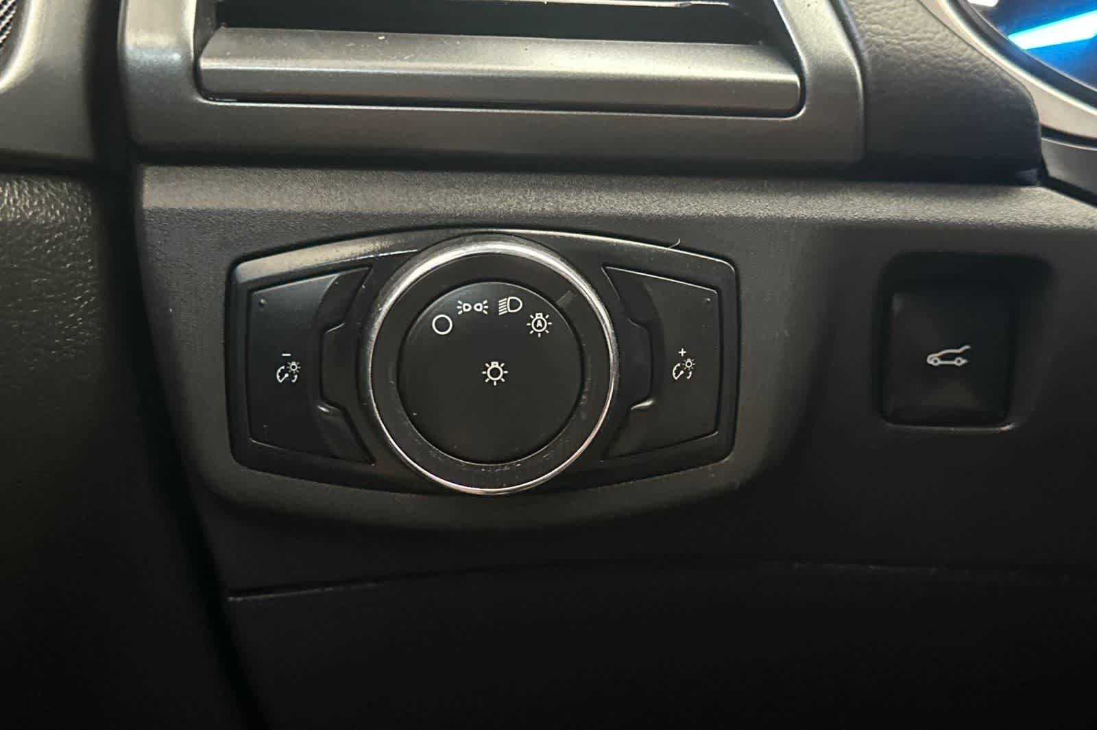 Thumbnail: 2014 Ford Fusion - 29