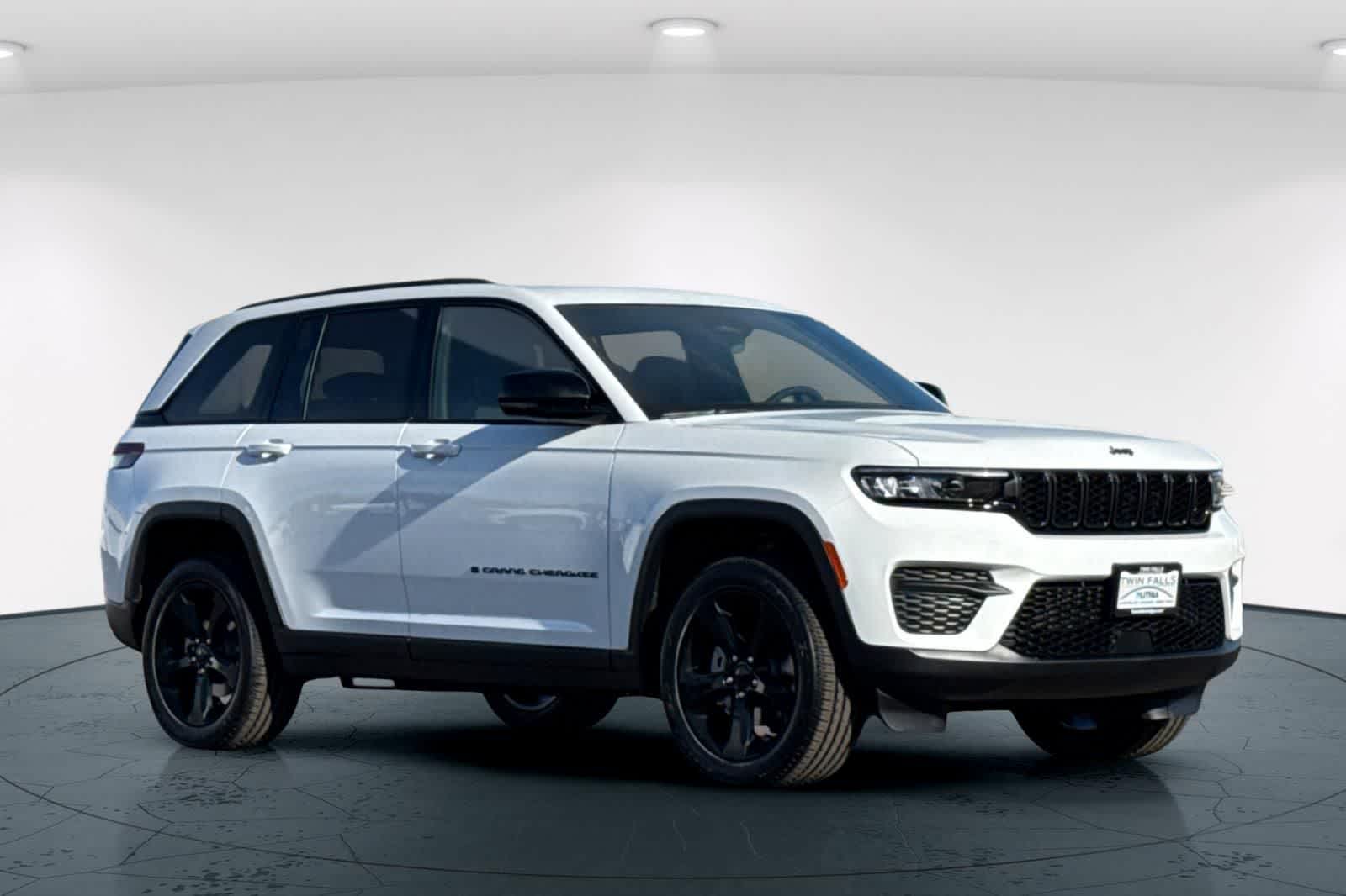 Thumbnail: 2025 Jeep Grand Cherokee - 5
