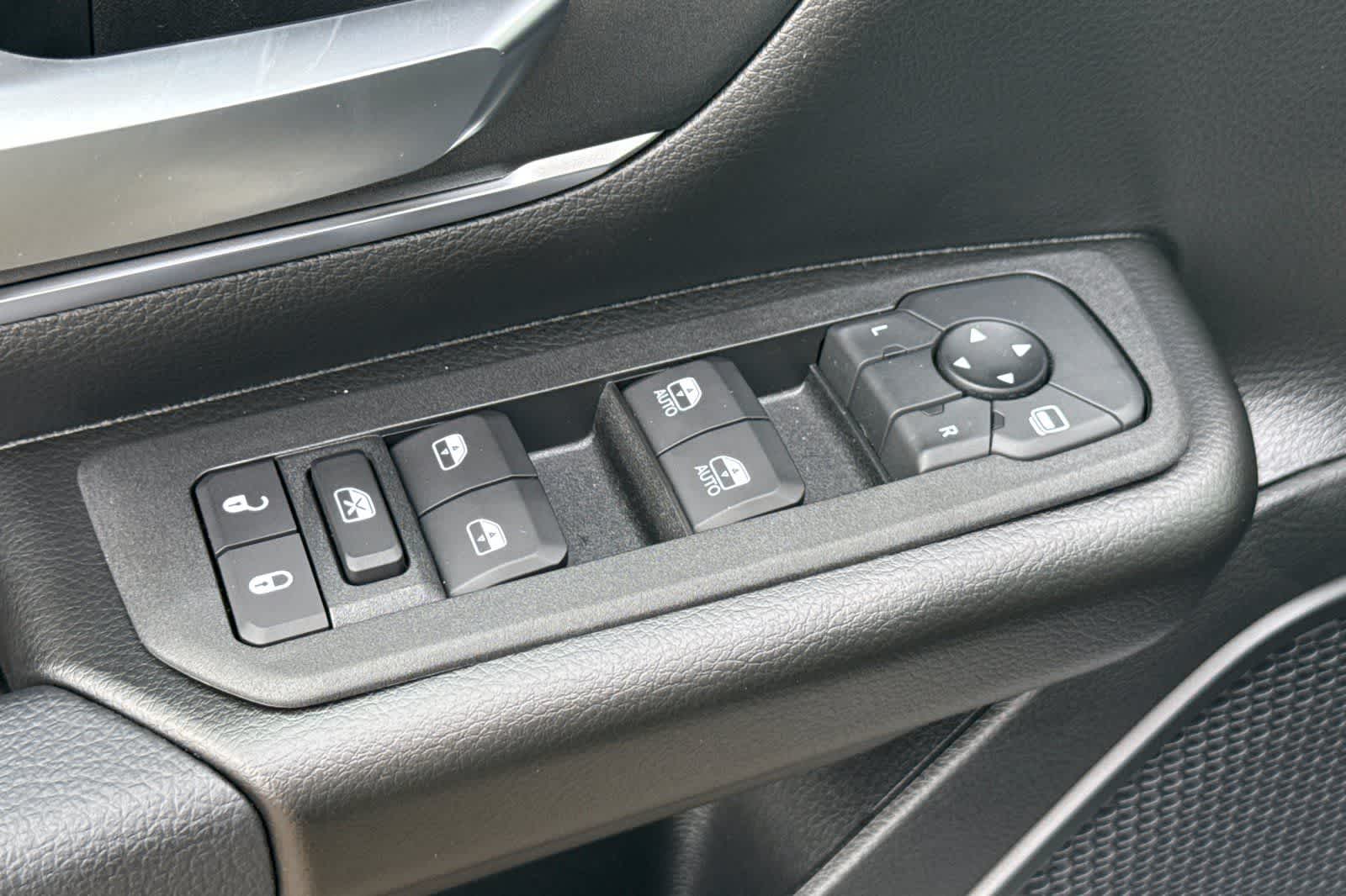 Thumbnail: 2026 RAM 1500 - 13