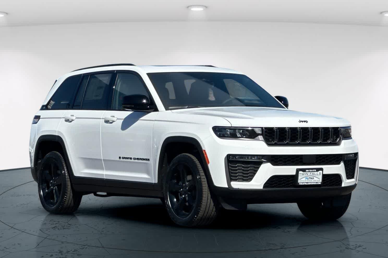 Thumbnail: 2026 Jeep Grand Cherokee - 5
