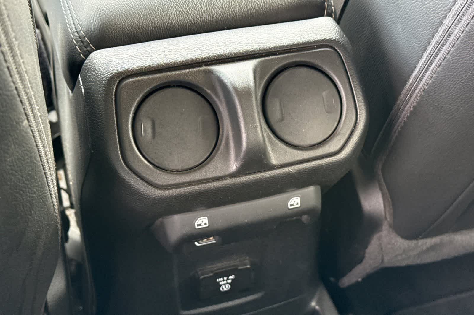 Thumbnail: 2022 Jeep Wrangler - 15