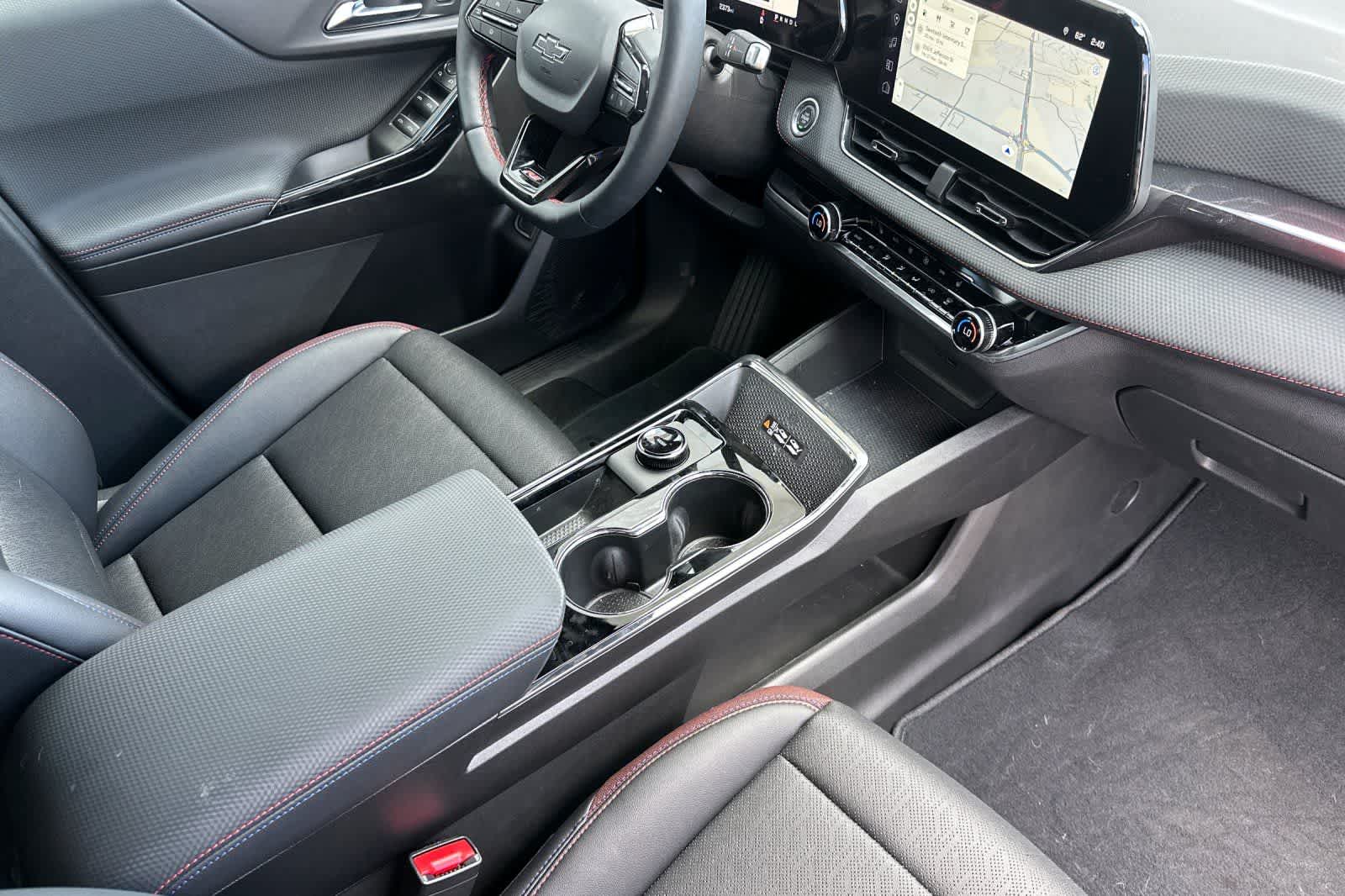 Thumbnail: 2026 Chevrolet Equinox - 17