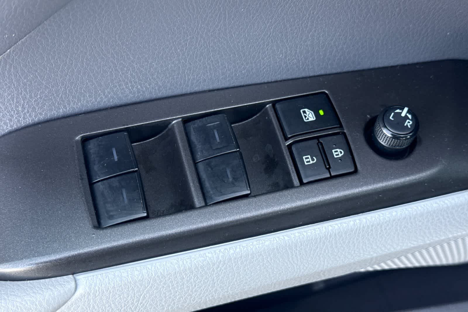 Thumbnail: 2024 Toyota Camry - 13