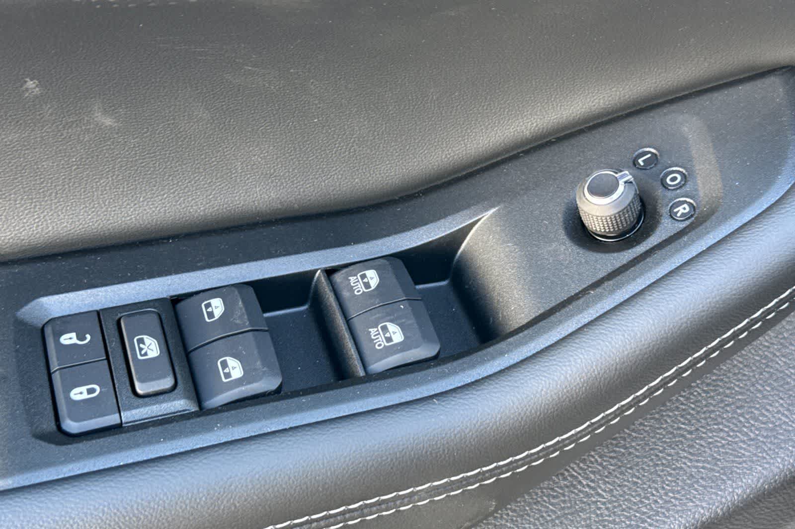 Thumbnail: 2025 Jeep Grand Cherokee - 13