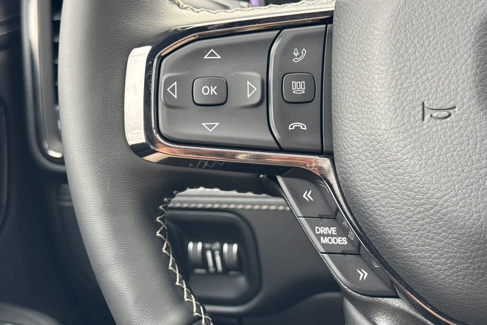Thumbnail: 2025 RAM 1500 - 25