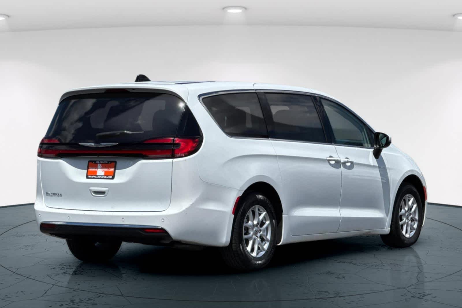 Used 2023 Chrysler Pacifica Touring L with VIN 2C4RC1BG3PR532437 for sale in Twin Falls, ID