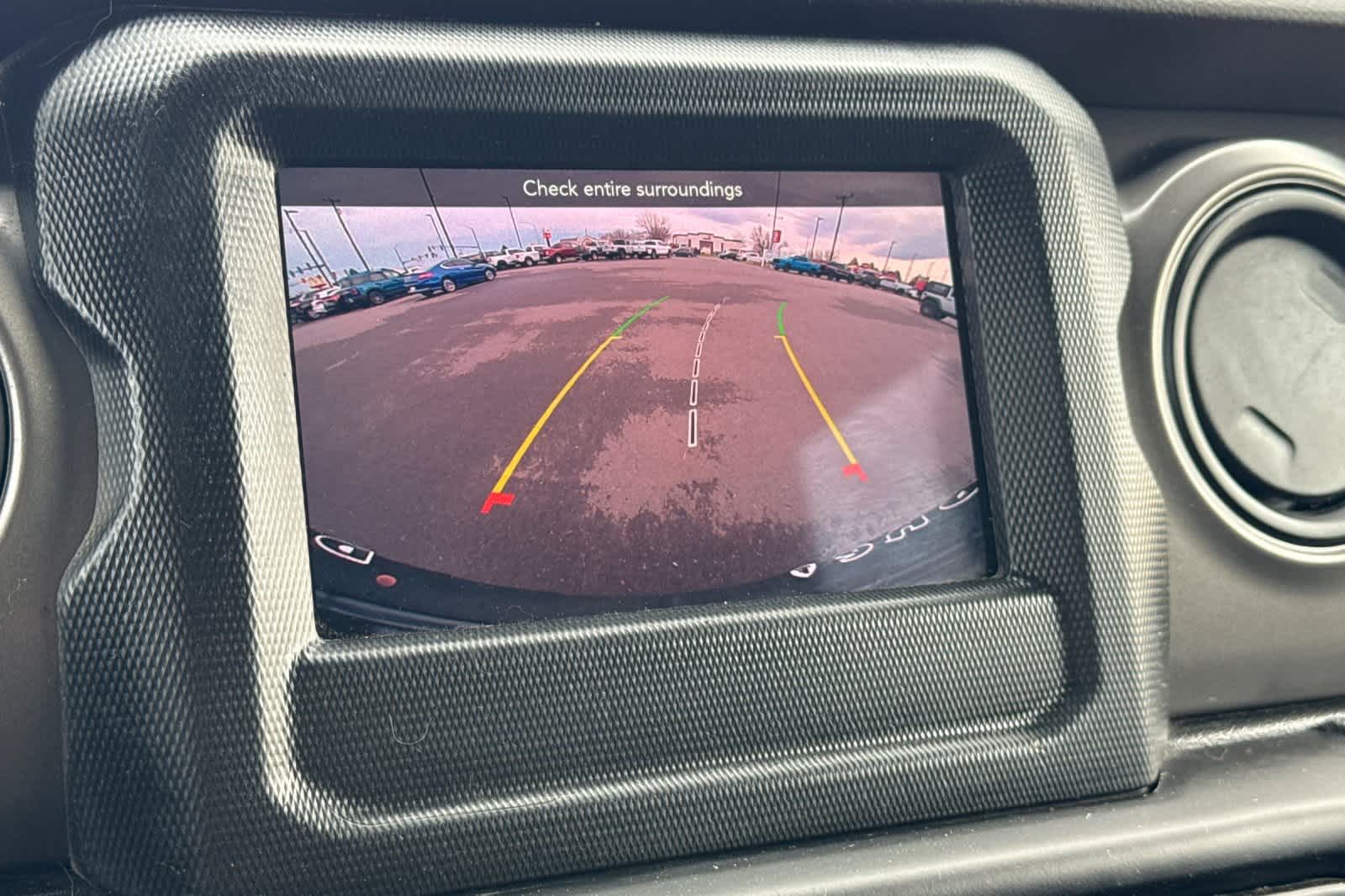 Thumbnail: 2022 Jeep Wrangler - 21