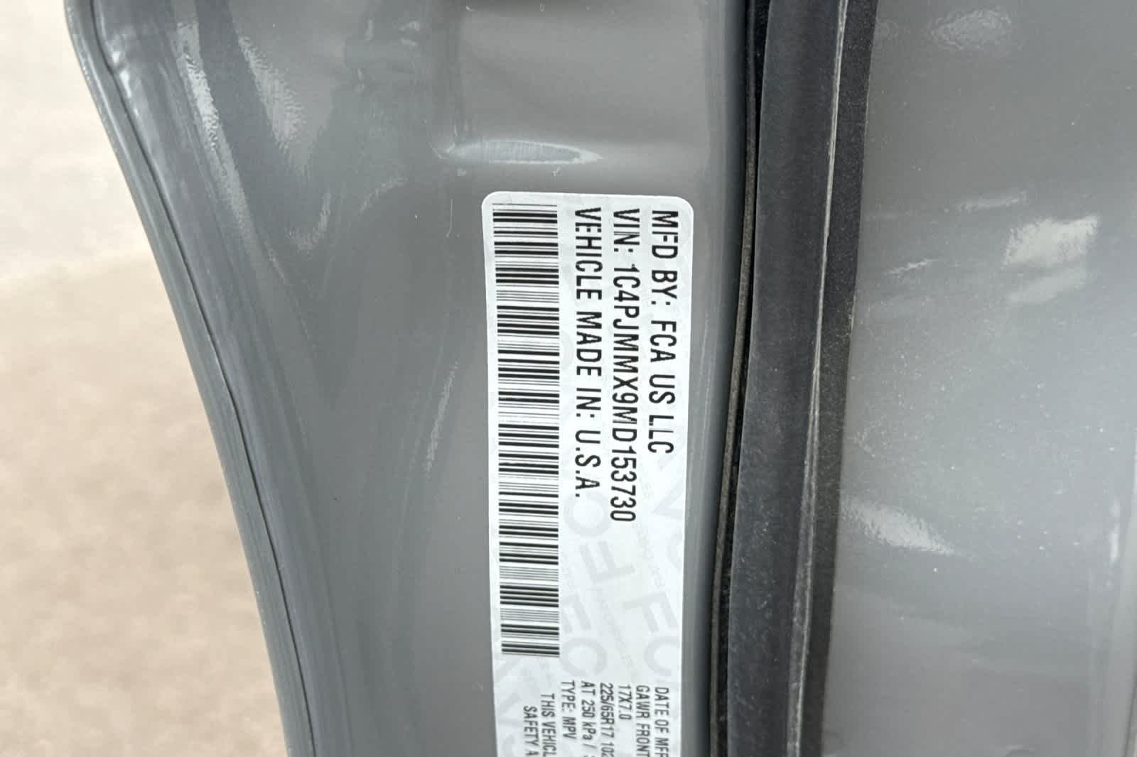 Thumbnail: 2021 Jeep Cherokee - 33