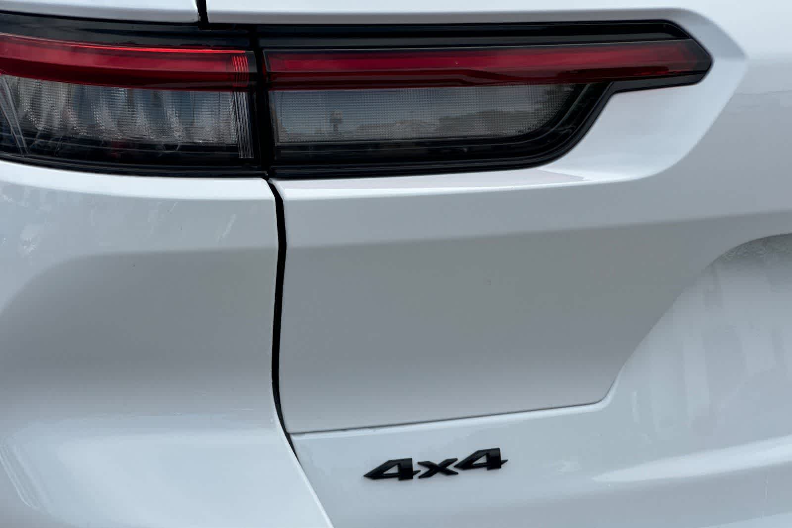 Thumbnail: 2026 Jeep Grand Cherokee - 33