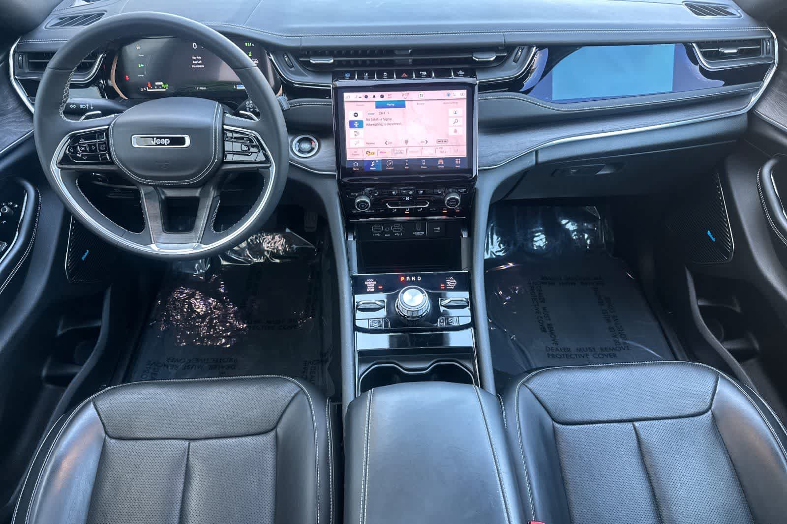 Thumbnail: 2022 Jeep Grand Cherokee - 3