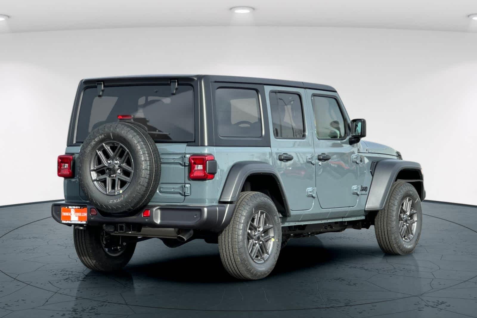 Thumbnail: 2025 Jeep Wrangler - 2