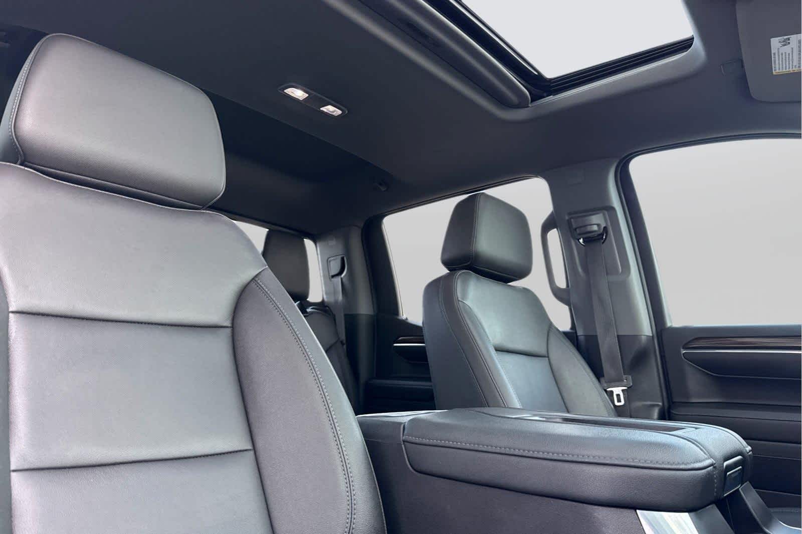 Thumbnail: 2022 Chevrolet Silverado 1500 - 17